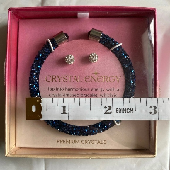 Crystal Energy 💎 Blue Bracelet & Earrings Set - Picture 2 of 5